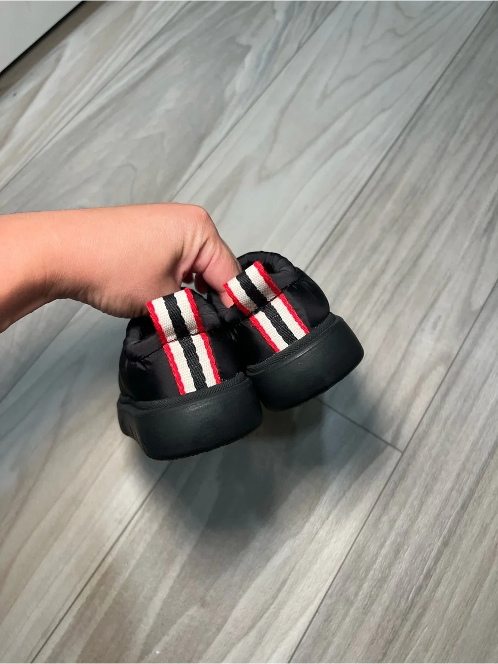 NWOT Hunter Kids Black Slip-On Puff Shoes with Red-Trim Logo